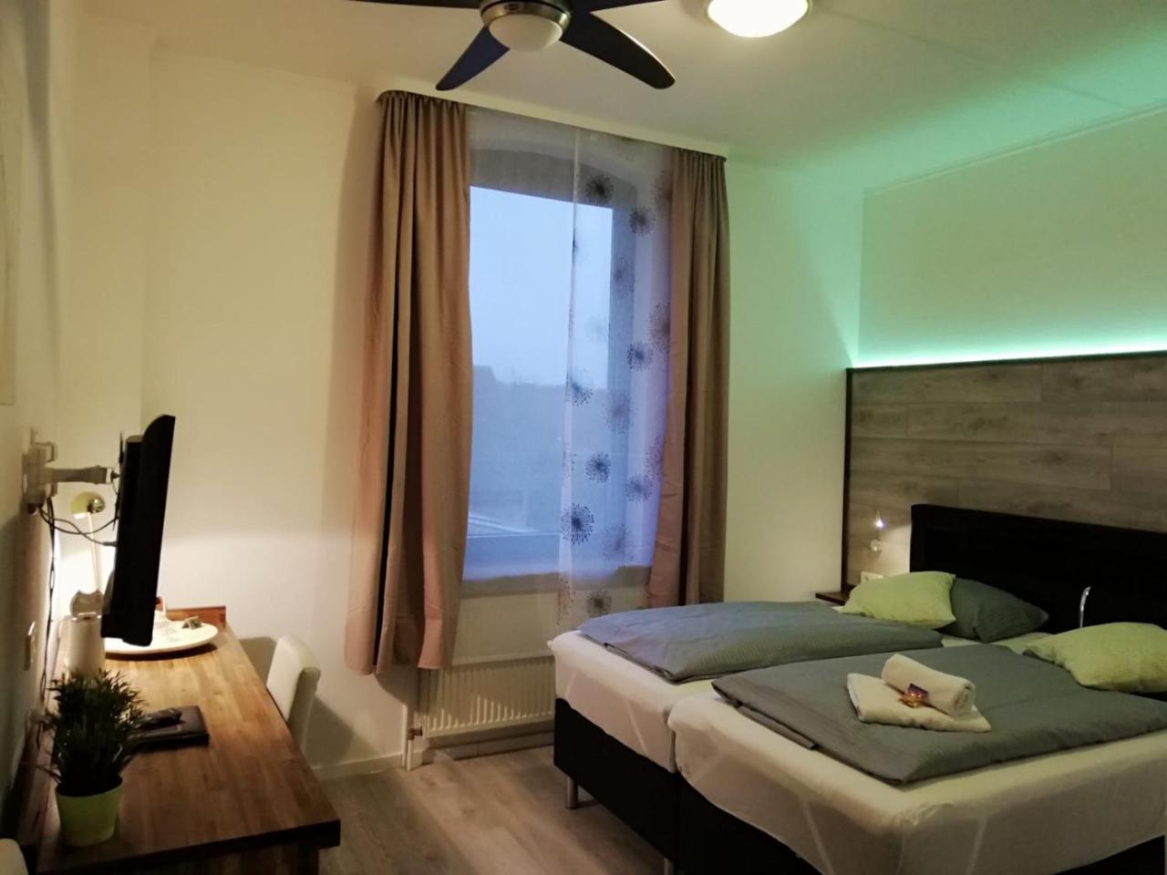 Bennetts Restaurant Und Hotel Wittingen Zewnętrze zdjęcie